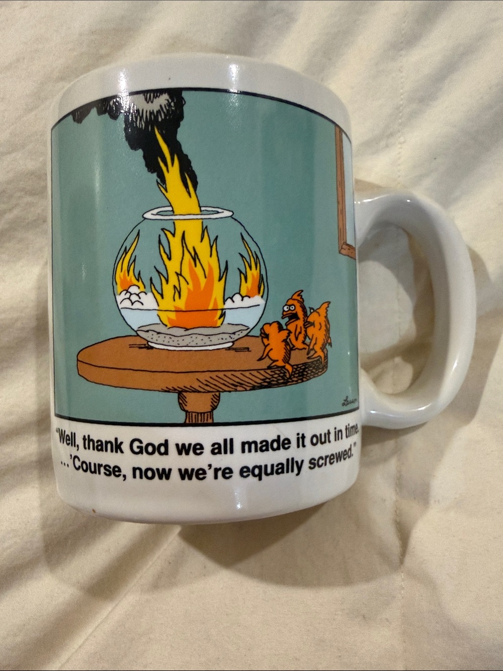 Collectors VTG Gar by Side Cartoon Fishbowl Fire Aquarium, goldfish Coffee Mug